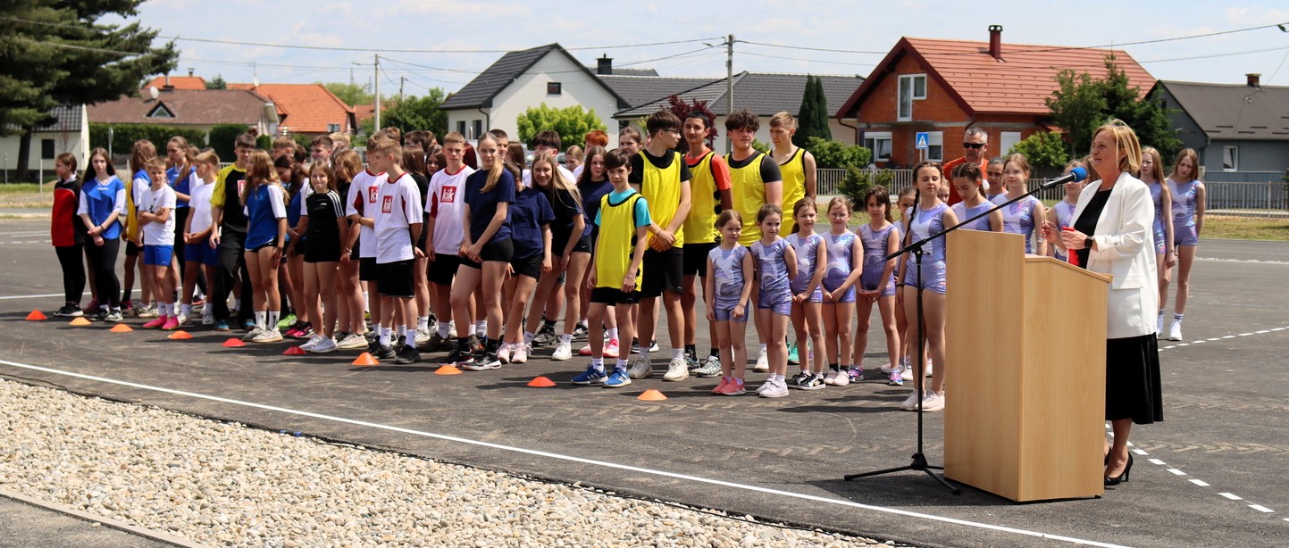 Otvorenje igrališta 017
